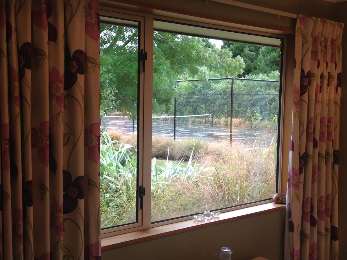 Newlands Bed And Breakfast West Melton ภายนอก รูปภาพ
